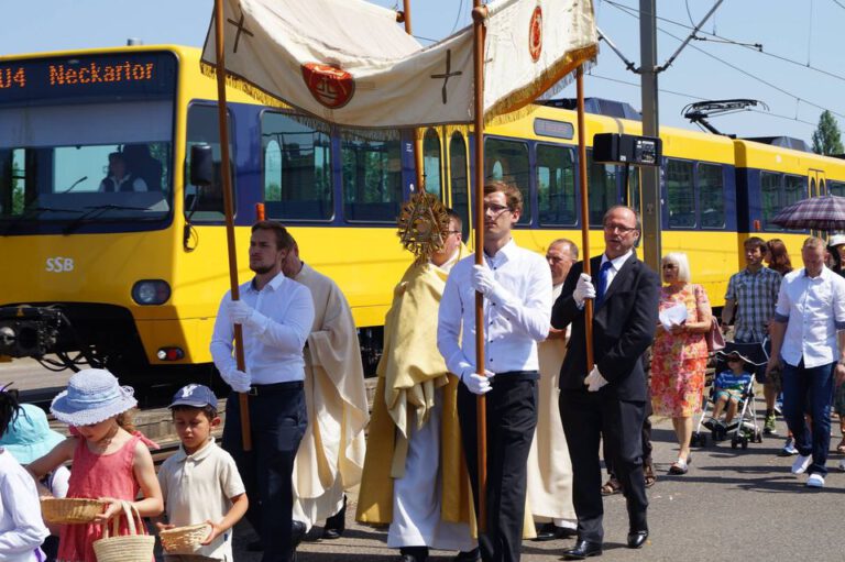 Sankt Urban | Katholische Gemeinden Der Neckarvororte